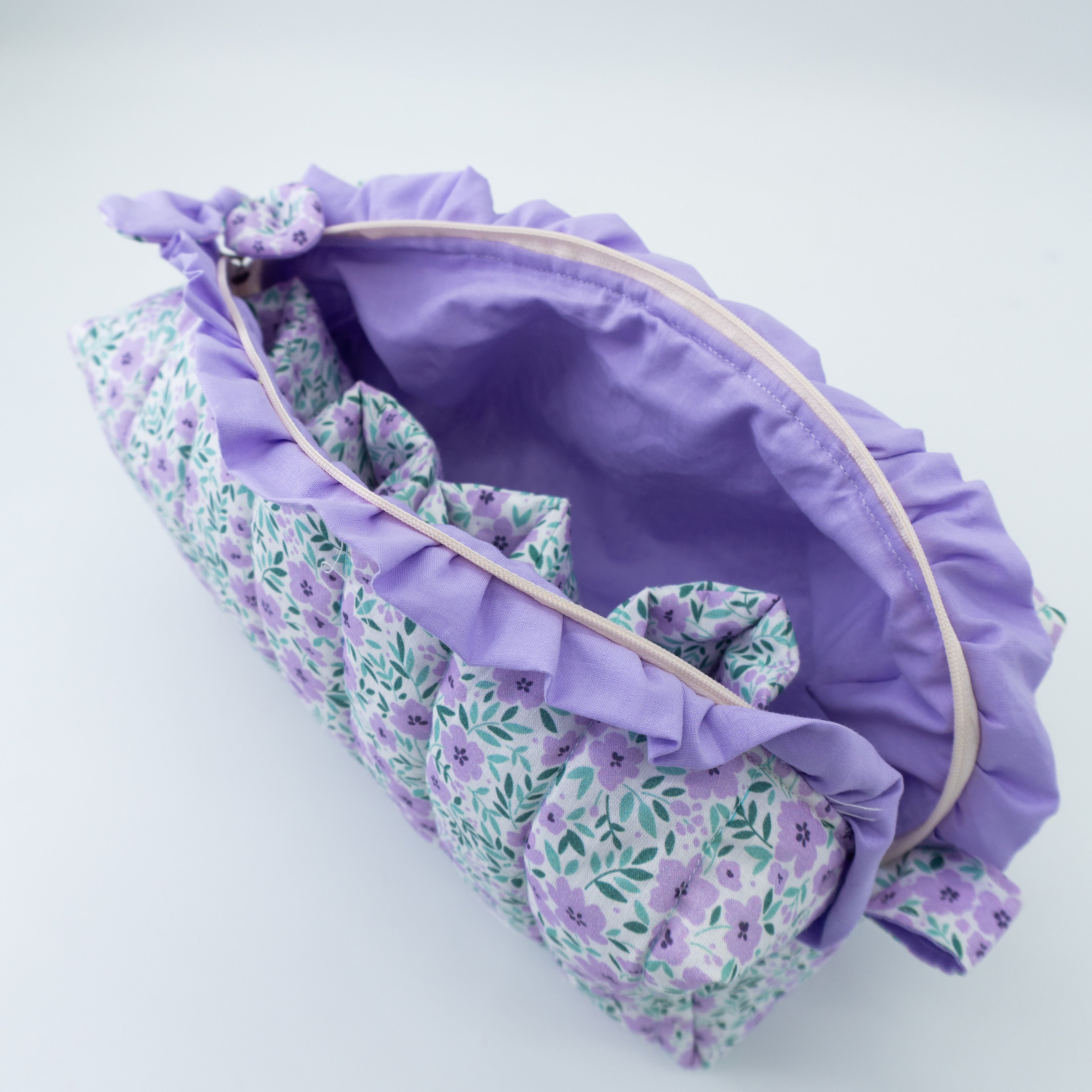 AirWrap Case Flores com Folhos